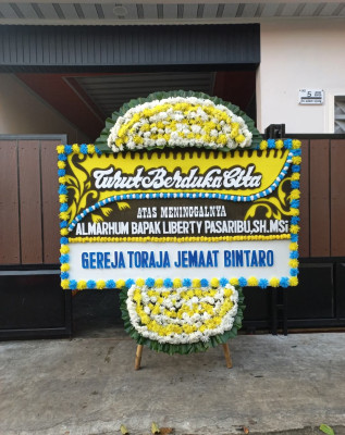 Papan Bunga Duka di Bitung